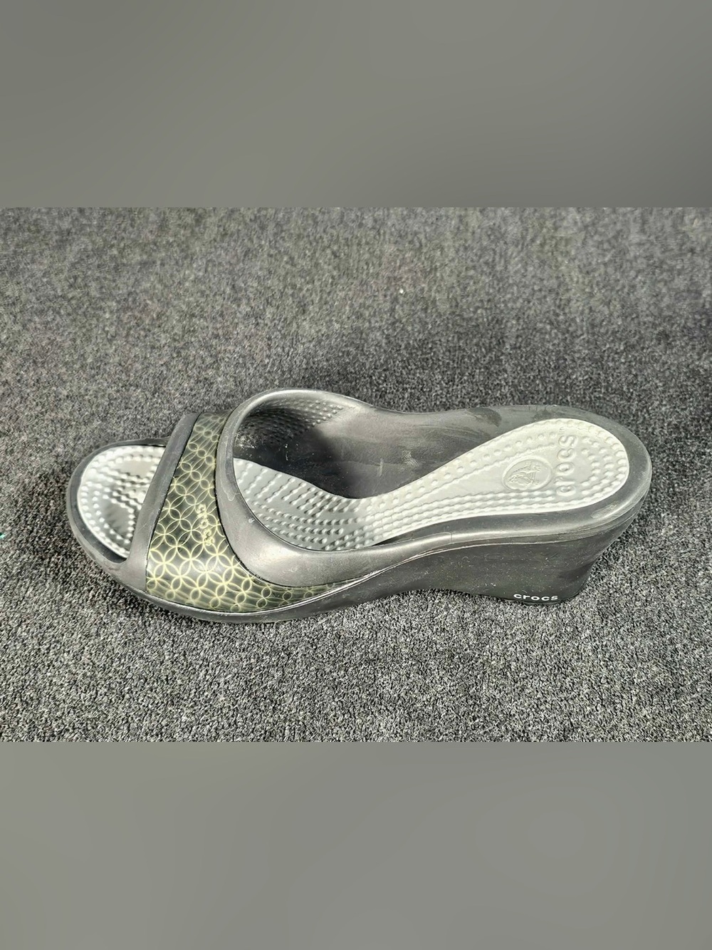 NWOT Crocs Women's Black Patterned Slide Sandals